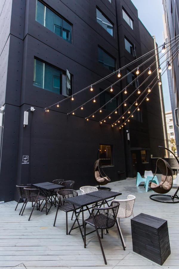 Canvas Black Guesthouse Busan Dış mekan fotoğraf